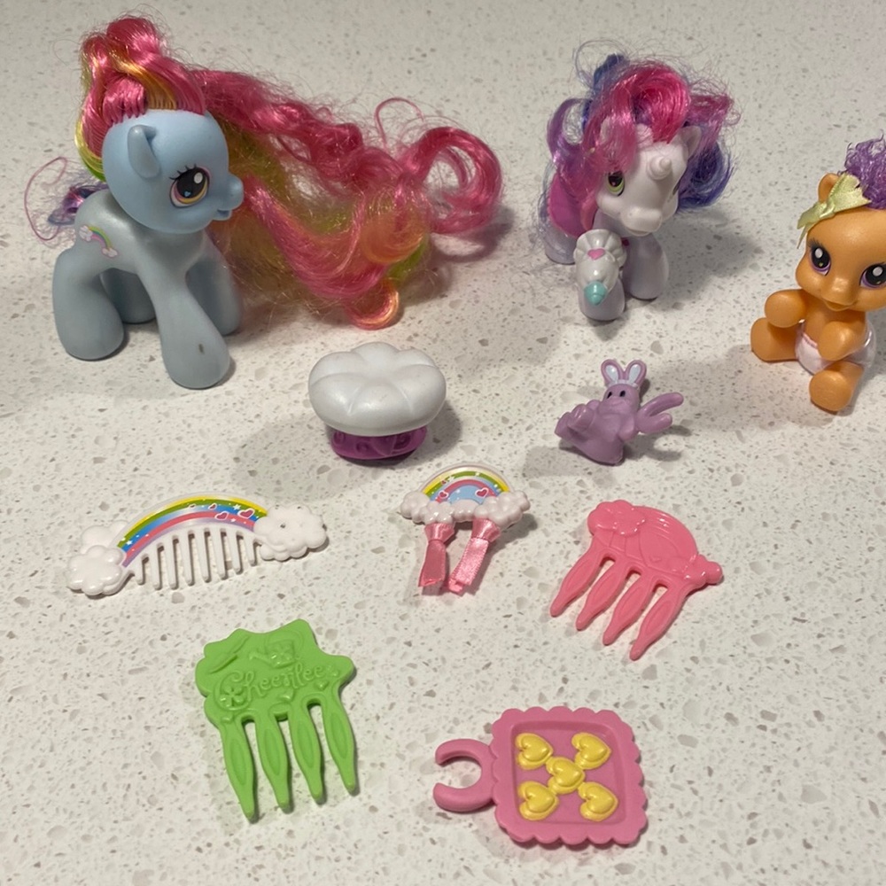 MY LITTLE PONY lot of 3 babies rainbow hair